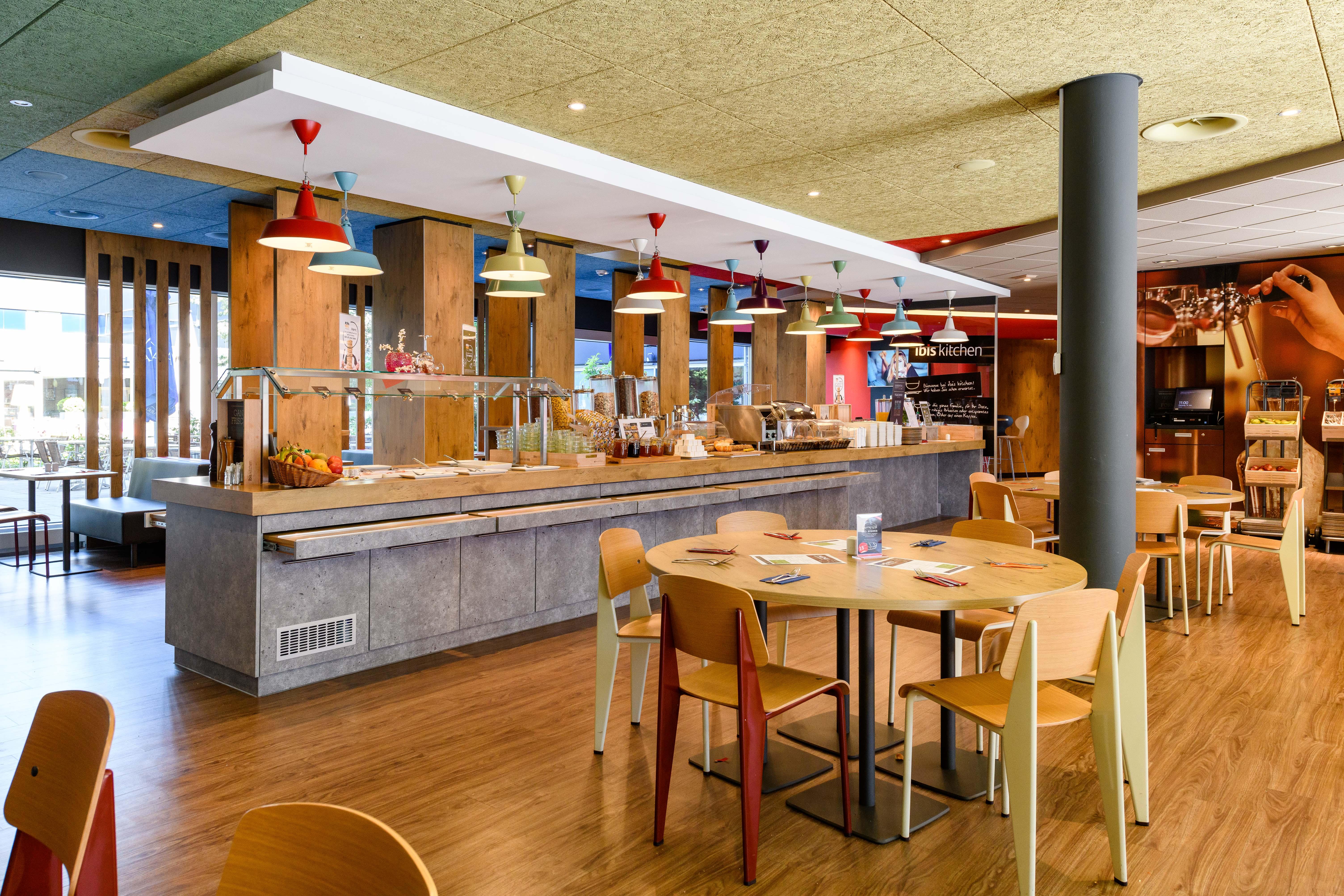 Ibis Zuerich City West Esterno foto