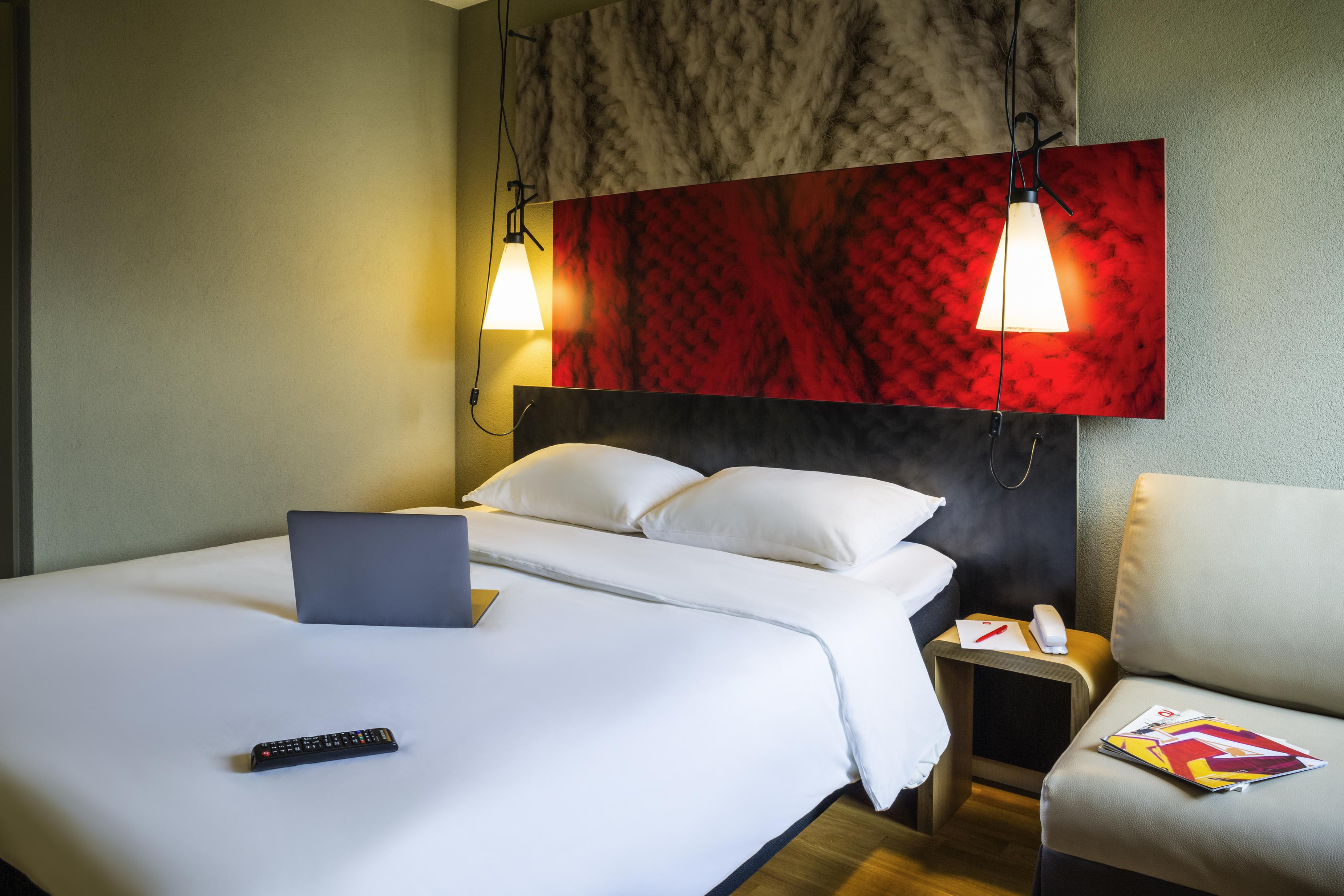 Ibis Zuerich City West Esterno foto