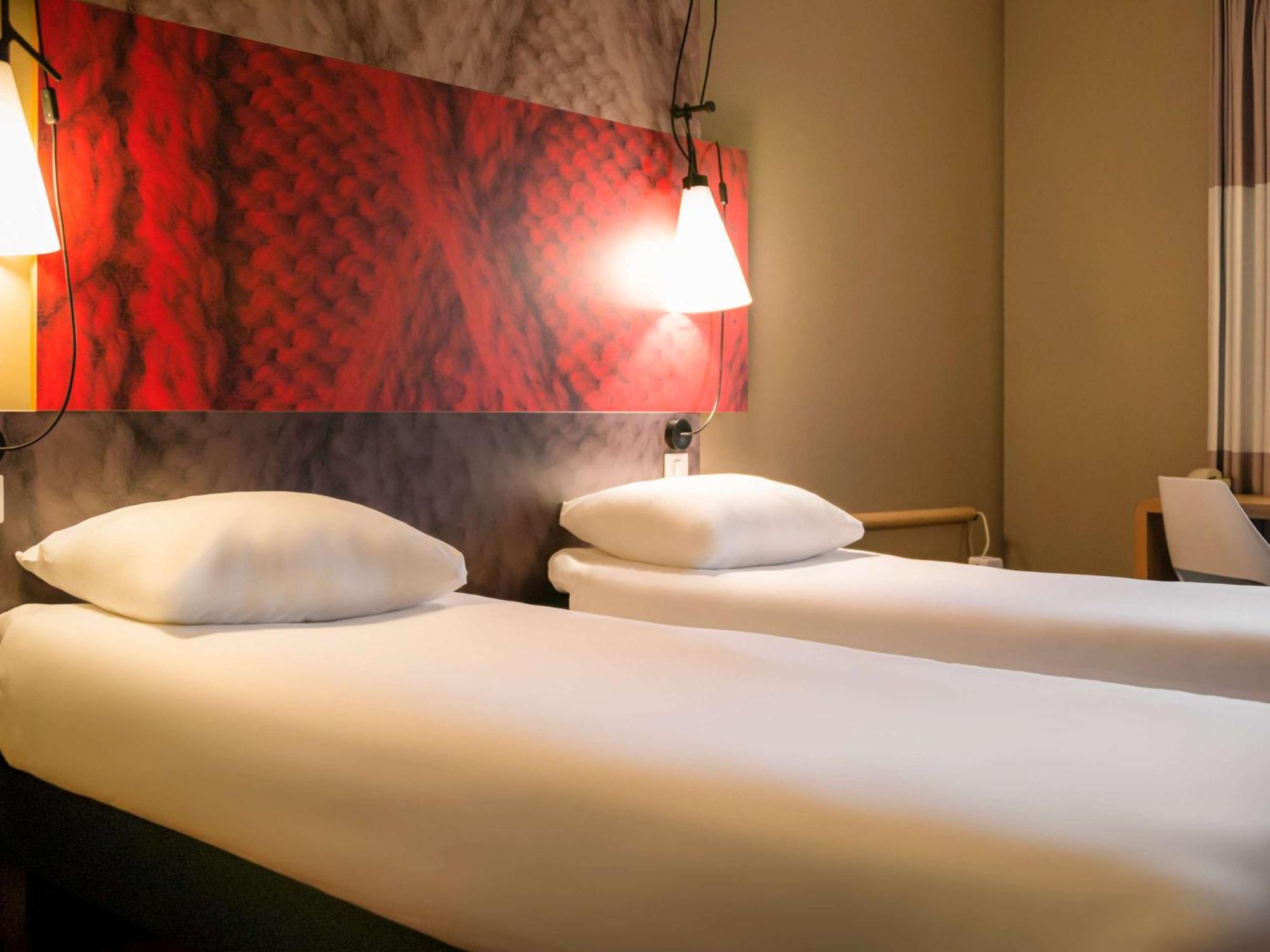 Ibis Zuerich City West Esterno foto