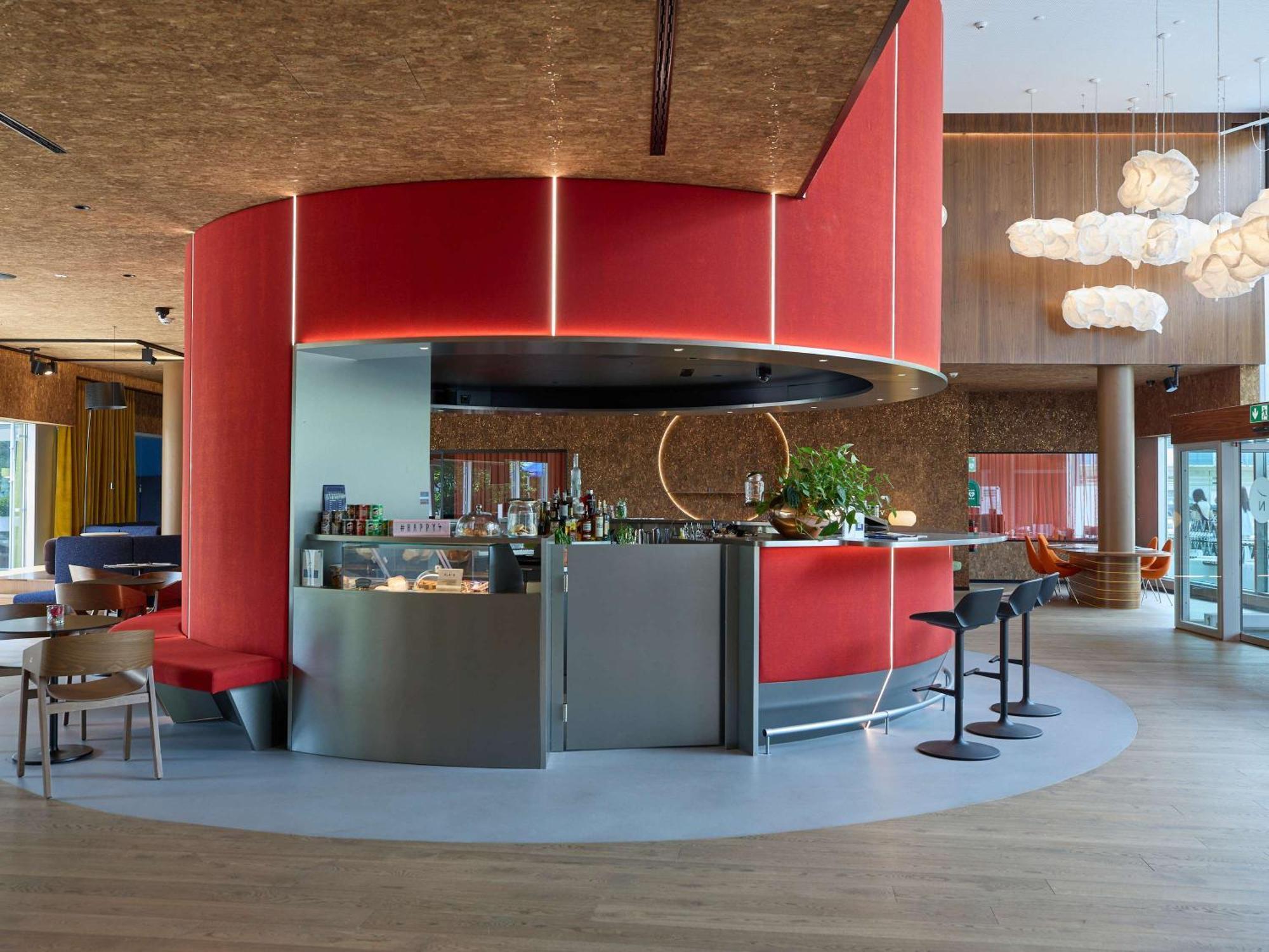 Ibis Zuerich City West Esterno foto